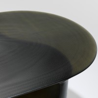 <a href=https://www.galeriegosserez.com/gosserez/artistes/cober-lukas.html>Lukas Cober</a> - New Wave - Table basse ovale (Noir Smoky)